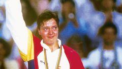Miriam Blasco fue la primera mujer deportista en conseguir una medalla de oro para España. Era judoca y la obtuvo en los Juegos Olímpicos de Barcelona 1992, tras vencer en la final de la categoría de menos de 56 kilos a Nicole Kim Fairbrother, con quien ya se había enfrentado en el europeo en el que había quedado tercera. 