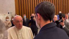 El Papa se hace viral luego de esta broma a un seminarista en España: atentos a la reacción...