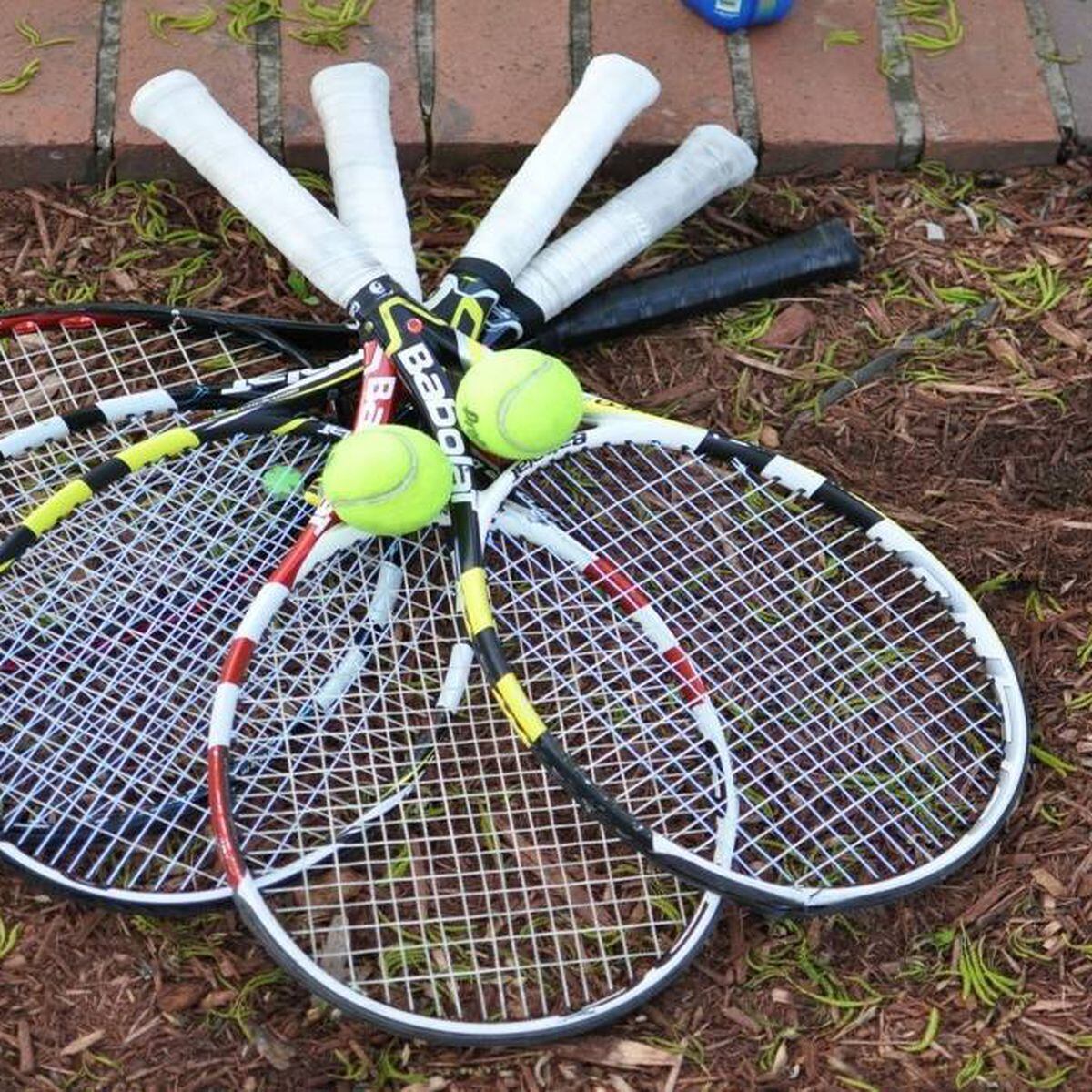 junto a Abrazadera Matón Cómo elegir la raqueta de tenis adecuada para principiantes - Showroom