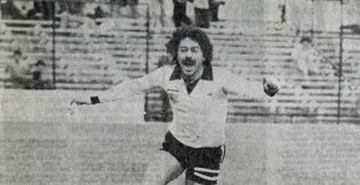 Carlos Caszely celebró 16 goles en su carrera en la Libertadores. 16 de ellos fueron con Colo Colo y de hecho fue el máximo anotador del evento en el '73. Además hizo uno por Barcelona de Ecuador.
