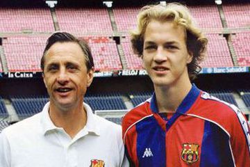 Mientras era director técnico del Barcelona a principios de los 90, Johan Cryuff debutó a su hijo, Jordi, quien más tarde recalaría en el Alavés.