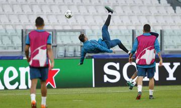 Cristiano Ronaldo training in Turin