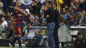 Three players sent off during Barcelona vs Sevilla
