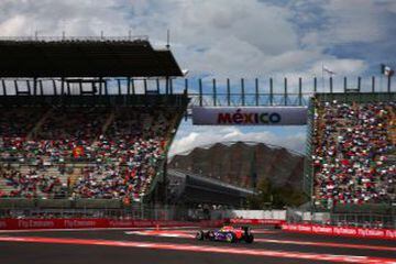 Aquí te presentamos las mejores postales que ha entregado la primera jornada en el Autódromo Hermanos Rodríguez. La Fórmula 1 regresó a México.
