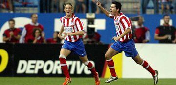 Jorge Larena y Fernando Torres en un partido con el Atlético en 2003.