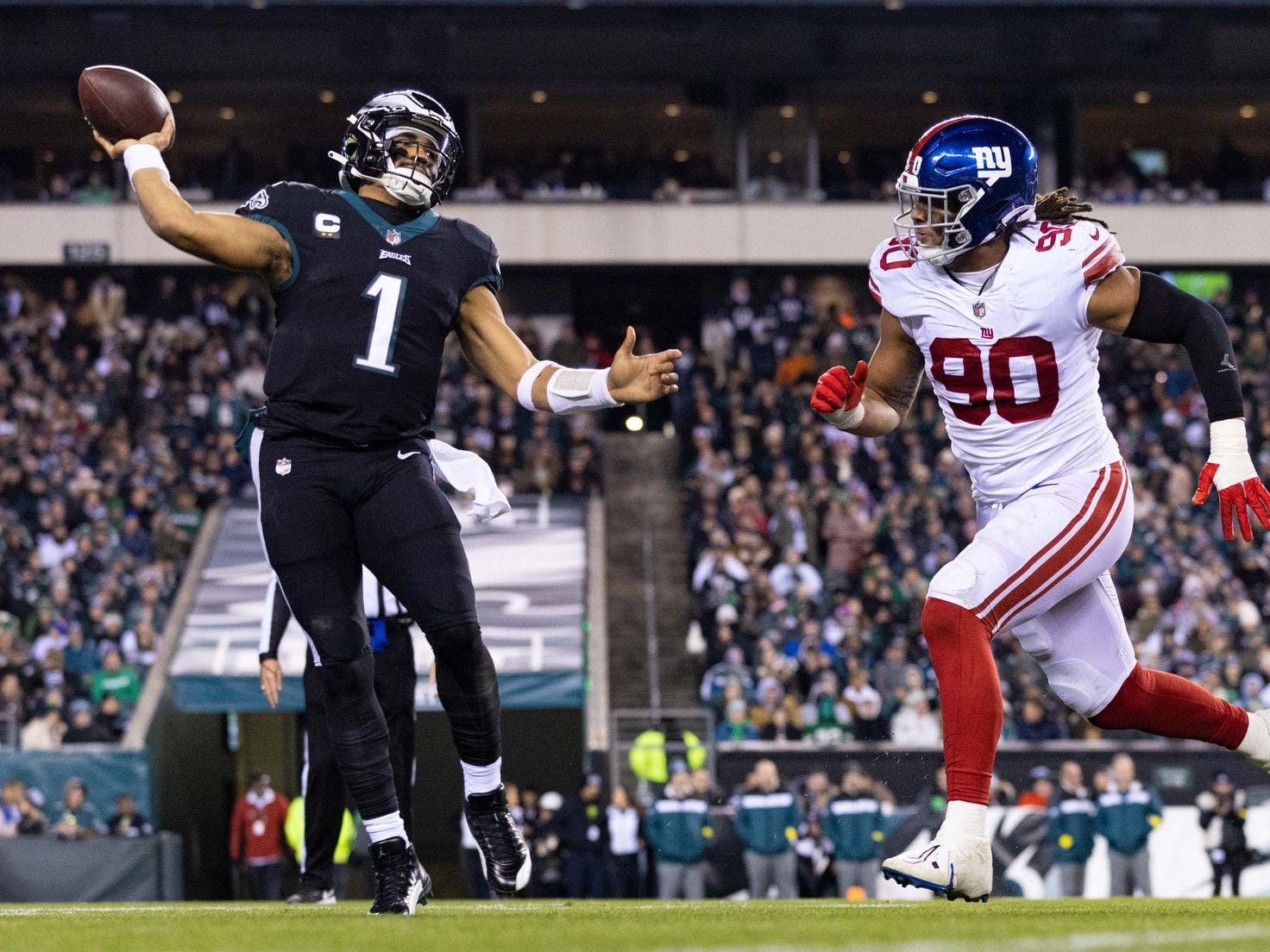 How much do tickets for the Giants vs Eagles NFL Divisional Round game cost?  - AS USA