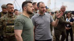 ODESSA, UKRAINE - JULY 29: (----EDITORIAL USE ONLY â MANDATORY CREDIT - "UKRAINIAN PRESIDENCY / HANDOUT" - NO MARKETING NO ADVERTISING CAMPAIGNS - DISTRIBUTED AS A SERVICE TO CLIENTS----) Ukrainian President Volodymyr Zelensky  visits port of Odessa  in Odessa, Ukraine on July 29, 2022. (Photo by Ukrainian Presidency/Handout/Anadolu Agency via Getty Images)