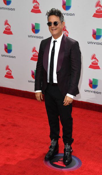 Alejandro Sanz acudió como otro de los grandes protagonistas de los Grammy Latinos para recibir el premio a Personaje del año.