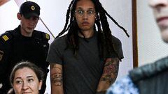 US WNBA basketball superstar Brittney Griner arrives to a hearing at the Khimki Court, outside Moscow on June 27, 2022. - Griner, a two-time Olympic gold medallist and WNBA champion, was detained at Moscow airport in February on charges of carrying in her luggage vape cartridges with cannabis oil, which could carry a 10-year prison sentence. (Photo by Kirill KUDRYAVTSEV / AFP)