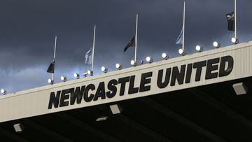 Flags fly at half mast during the English Premier League football match between Newcastle United and AFC Bournemouth at St James' Park in Newcastle-upon-Tyne, north east England on September 17, 2022. (Photo by Lindsey Parnaby / AFP) / RESTRICTED TO EDITORIAL USE. No use with unauthorized audio, video, data, fixture lists, club/league logos or 'live' services. Online in-match use limited to 120 images. An additional 40 images may be used in extra time. No video emulation. Social media in-match use limited to 120 images. An additional 40 images may be used in extra time. No use in betting publications, games or single club/league/player publications. / 