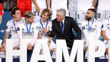 Ancelotti, with his Real Madrid players.