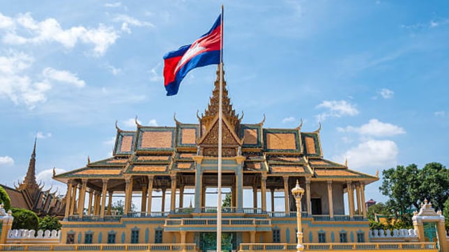 Camboya ‘entra’ en la guerra