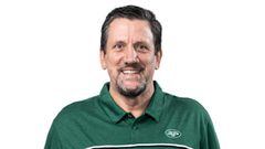 Greg Knapp como entrenador asistente de pase de los New York Jets.