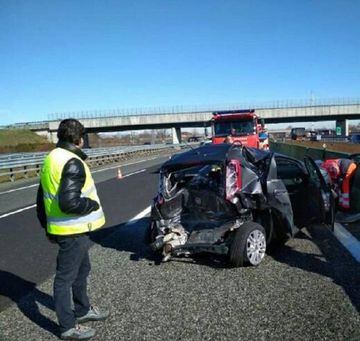 As&iacute; qued&oacute; el Fiat Punto del conductor que colision&oacute; con Douglas Costa.