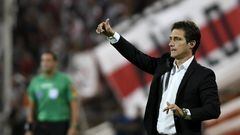 Costa Rica sigue en la búsqueda de su nuevo entrenador, mientras tanto, Barros Schelotto tomó su decisión.