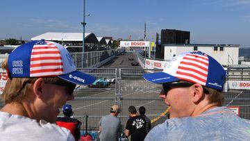 Aficionados americanos en una carrera de Fórmula E en Nueva York.