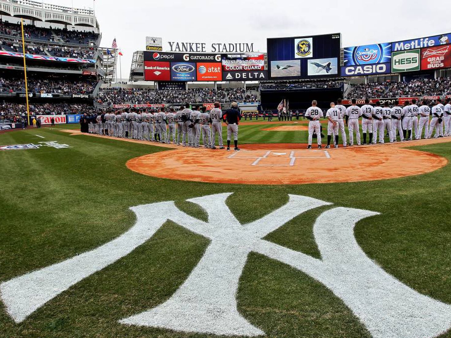Yankees add Starr Insurance advertising patch to uniform - Newsday