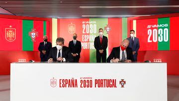 España y Portugal firmaron el acuerdo para organizar el Mundial y luego incorporaron a Marruecos.
