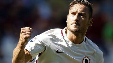 Totti reaches 250-goal mark in Serie A