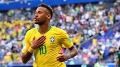 Neymar, celebra su gol frente a M&eacute;xico.