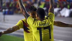 Felipe Pardo y Giovanni Moreno celebrando uno de los goles en la victoria de la Selecci&oacute;n Colombia sobre China en Chongqing