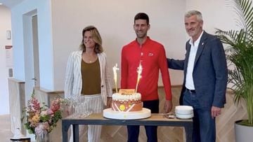 Novak Djokovic celebra en el trono mundial su 35 cumpleaños