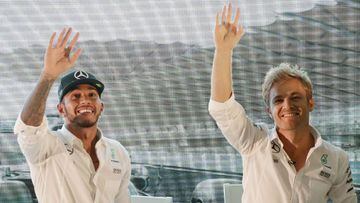 Lewis Hamilton y Nico Rosberg ya están en Kuala Lumpur.