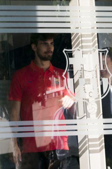 André Gomes unveiled as new Barça player at Mini Estadi