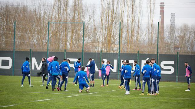 El Mirandés busca portero tras la grave lesión de Ramón Juan