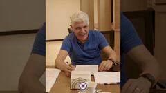 Así fue la firma de contrato del ‘Tuca’ Ferretti y ‘Memo’ Vázquez con Cruz Azul