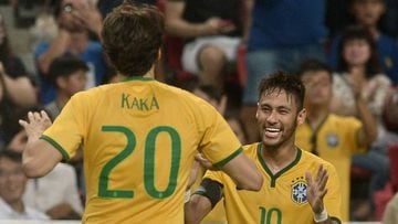 Kaká and Neymar with the Brazil national team.