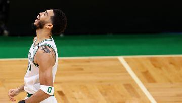 BOSTON, MASSACHUSETTS - JUNE 10: Jayson Tatum #0 of the Boston Celtics reacts to a play in the fourth quarter against the Golden State Warriors during Game Four of the 2022 NBA Finals at TD Garden on June 10, 2022 in Boston, Massachusetts. The Golden State Warriors won 107-97. NOTE TO USER: User expressly acknowledges and agrees that, by downloading and/or using this photograph, User is consenting to the terms and conditions of the Getty Images License Agreement.   Elsa/Getty Images/AFP
== FOR NEWSPAPERS, INTERNET, TELCOS & TELEVISION USE ONLY ==