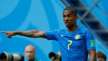 Douglas Costa out of Serbia clash with hamstring injury