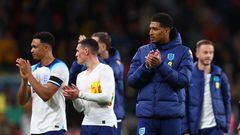 Jude Bellingham, jugador de la Selección inglesa, aplaude a los aficionados tras el amistoso ante Australia.