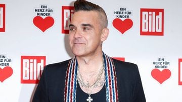 Robbie Williams en el Ein Herz Fuer Kinder Gala en el Studio Berlin Adlershof, Alemania. Diciembre 07, 2019.