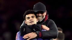 Soccer Football -  FA Cup - Third Round - Arsenal v Liverpool - Emirates Stadium, London, Britain - January 7, 2024 Liverpool manager Juergen Klopp celebrates with Luis Diaz after the match REUTERS/Dylan Martinez