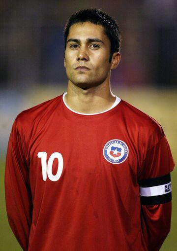 El segundo partido fue en Talca, cuando la Roja igualó 1-1 con Costa Rica. Reinaldo Navia abrió la cuenta tras asistencia de Humberto Suazo, mientras que Rolando Fonseca anotó el gol mil de la selección Tica para el empate.