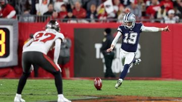 The Dallas Cowboys gave him ample opportunity, but Brett Maher just couldn’t seem to put it through the uprights, setting an ignominious NFL record.