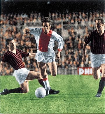 Final de la Copa de Europa de 1969 entre el AC Milan y el Ajax en el estadio Santiago Bernabéu. Johan Cruyff no brilló en esta final porque estuvo anulado por un pegajoso Trapattoni.