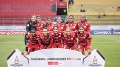 Jugadoras de América de Cali antes de un partido de la Copa Libertadores Femenina 2022.
