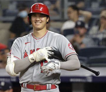 Bronx (United States), 29/06/2021.- Los Angeles Angels designated hitter Shohei Ohtani of Japan is seen at home plate during his at bat against the seventh inning of the MLB baseball game between the Los Angeles Angels and New York Yankees at Yankee Stadi