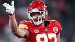 EAST RUTHERFORD, NEW JERSEY - OCTOBER 01: Travis Kelce #87 of the Kansas City Chiefs reacts to a play against the New York Jets during the first quarter in the game at MetLife Stadium on October 01, 2023 in East Rutherford, New Jersey.   Dustin Satloff/Getty Images/AFP (Photo by Dustin Satloff / GETTY IMAGES NORTH AMERICA / Getty Images via AFP)