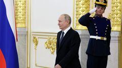 Russian President Vladimir Putin attends a ceremony to receive diplomatic credentials from newly appointed foreign ambassadors at the Alexander Hall of the Grand Kremlin Palace in Moscow, Russia, April 5, 2023. Sputnik/Gavriil Grigorov/Pool via REUTERS ATTENTION EDITORS - THIS IMAGE WAS PROVIDED BY A THIRD PARTY.