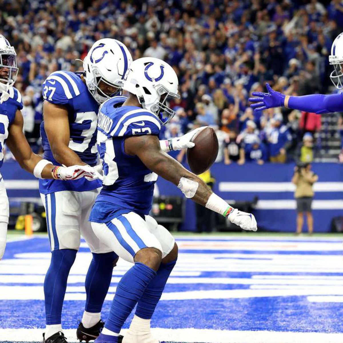 Game Stats: Colts 27, Patriots 17