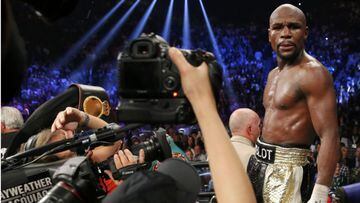 Floyd Mayweather, and his undefeated pro record, will step in to the ring with Youtuber Logan Paul June 6th. Can Paul give Floyd his first loss since 1996?