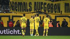 Borussia Dortmund vuelve a comprometer la Bundesliga; Gio Reyna vio acción
