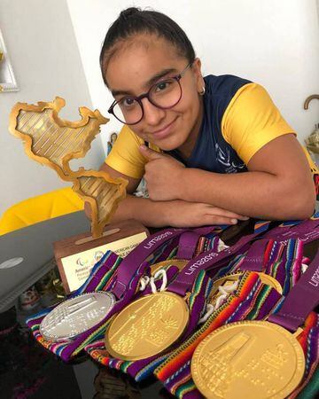 Mejor deportista de Lima 2019 con cuatro oros y una plata.