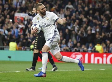 Real Madrid's Karim Benzema looking to maintain the form from the first leg.