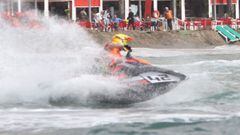 carrera de motos de agua.