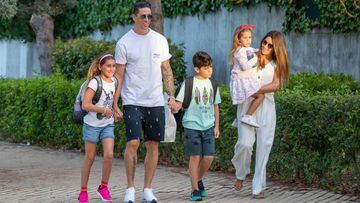 Fernando Torres con su familia por las calles de Madrid 05/09/2019